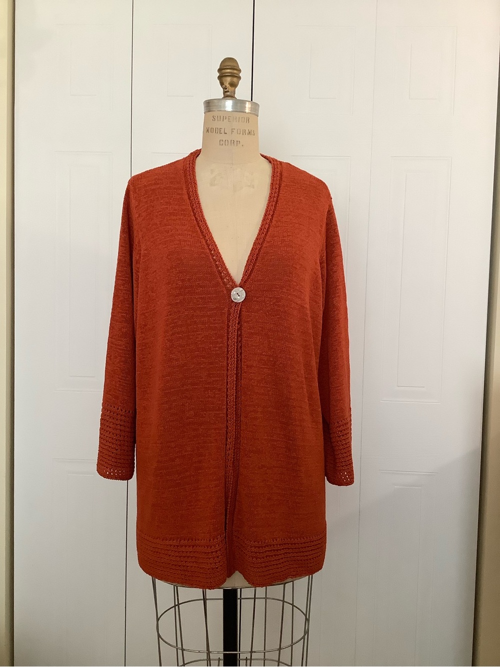 Single-Button V-Neck Cardigan in Burnt Orange